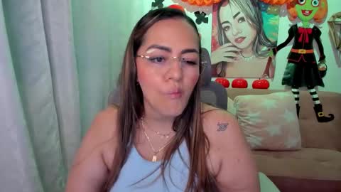 Snapshot of marianalopez81 chatting on 21, 10, 2025 Mariana Lopez online show from 21, 10, 2025