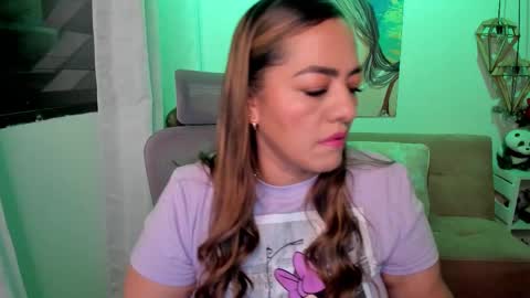 Snapshot of marianalopez81 chatting on 2, 11, 2025 Mariana Lopez online show from 2, 11, 2025