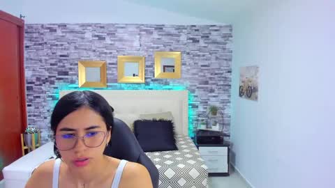 Mariana online show from 15, 2, 2025
