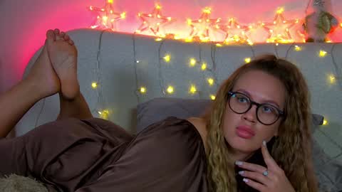 Snapshot of marianeumann chatting on 14, 1, 2025 Maria online show from 14, 1, 2025