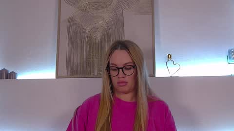 Snapshot of marianeumann chatting on 28, 1, 2025 Maria online show from 28, 1, 2025