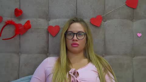 Snapshot of marianeumann chatting on 16, 2, 2025 Maria online show from 16, 2, 2025