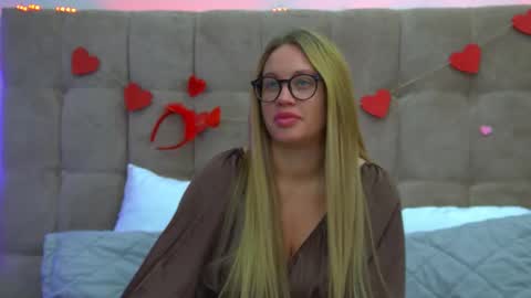 Snapshot of marianeumann chatting on 18, 2, 2025 Maria online show from 18, 2, 2025