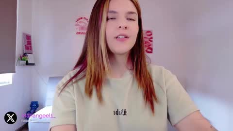 Snapshot of mariangeel_ chatting on 15, 10, 2025 mariangeel_ online show from 15, 10, 2025