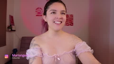 Snapshot of mariangeel_ chatting on 24, 10, 2025 mariangeel_ online show from 24, 10, 2025