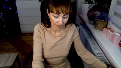 Snapshot of marianika chatting on 21, 12, 2025 marianika online show from 21, 12, 2025