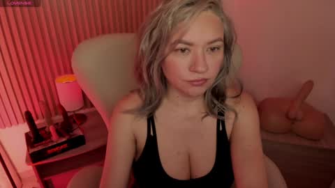 Marian Love  online show from 24, 1, 2025