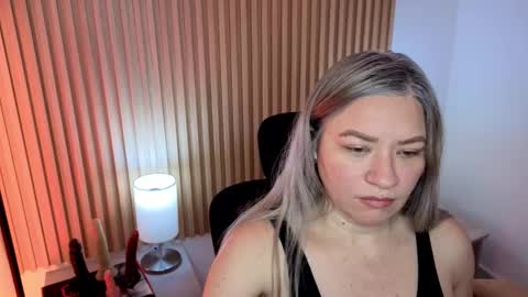 Marian Love  online show from 2, 11, 2025