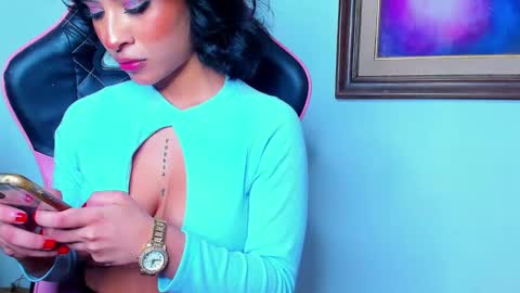 Snapshot of marianne__ chatting on 18, 1, 2025 M A R I A N E online show from 18, 1, 2025