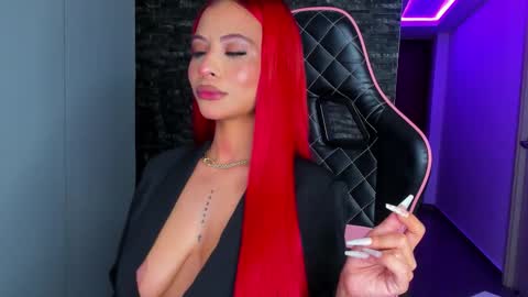 Snapshot of marianne__ chatting on 21, 9, 2025 M A R I A N E online show from 21, 9, 2025