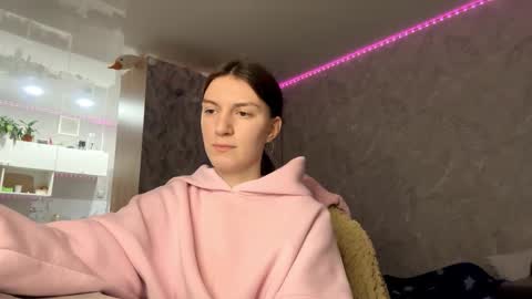 Snapshot of maribethgradowski chatting on 4, 3, 2026 Eva online show from 4, 3, 2026