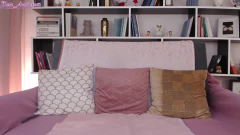 Snapshot of marie_antoinette62 chatting on 26, 10, 2025 Maria online show from 26, 10, 2025