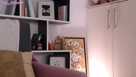 Snapshot of marie_antoinette62 chatting on 1, 12, 2025 Maria online show from 1, 12, 2025