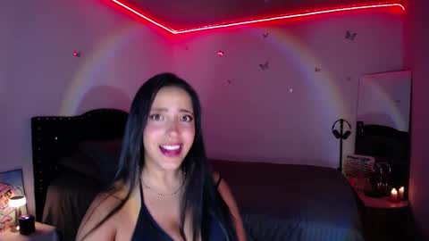 Nicolle online show from 9, 3, 2025