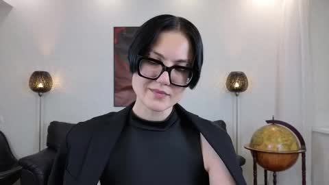 Marie Fitch online show from 25, 5, 2026