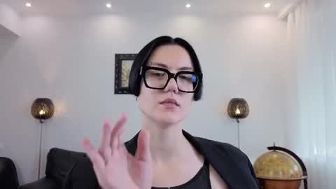 Marie Fitch online show from 26, 6, 2026