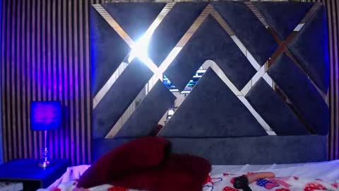 Snapshot of marie_hss chatting on 8, 3, 2025 marie_hss online show from 8, 3, 2025