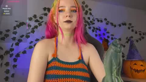 Snapshot of mariel_a_gold chatting on 30, 10, 2025 Mariel Gold online show from 30, 10, 2025