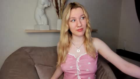 mariel_brown online show from 12, 11, 2025