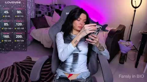 Snapshot of mariella__adams chatting on 25, 5, 2026 Maria online show from 25, 5, 2026