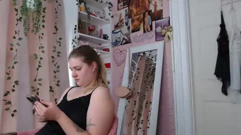 marigoldrue online show from 25, 6, 2026