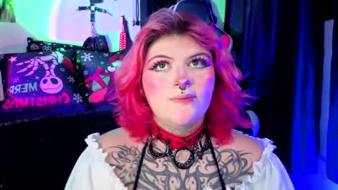 mariiana_velezz online show from 3, 12, 2025