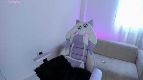 Snapshot of marilyn_bonny chatting on 2, 10, 2025 marllyn bonny online show from 2, 10, 2025