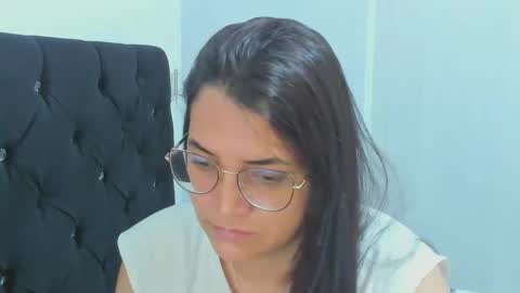 Snapshot of marilyn_garcia chatting on 11, 12, 2024 MARILYN SEXY online show from 11, 12, 2024