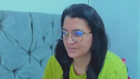 Snapshot of marilyn_garcia chatting on 26, 1, 2025 MARILYN SEXY online show from 26, 1, 2025