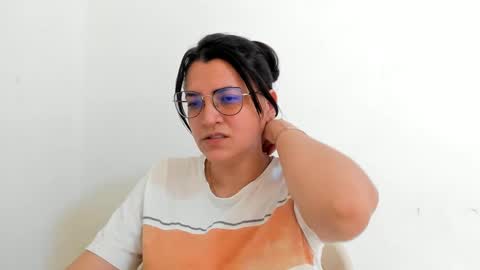 Snapshot of marilyn_garcia chatting on 8, 9, 2025 MARILYN SEXY online show from 8, 9, 2025