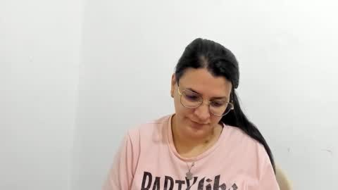 Snapshot of marilyn_garcia chatting on 14, 9, 2025 MARILYN SEXY online show from 14, 9, 2025