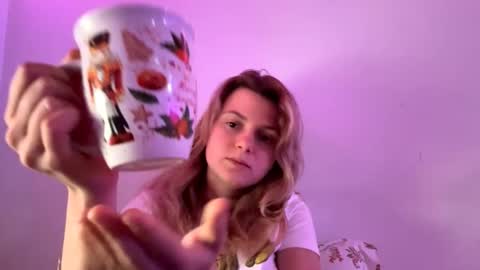 Esma online show from 2, 12, 2025