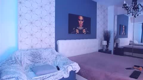 Mary Mais online show from 7, 10, 2025