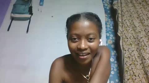 Snapshot of marinagold69 chatting on 18, 5, 2026 marinagold69 online show from 18, 5, 2026