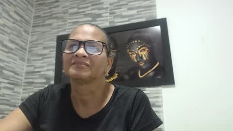 Snapshot of marinamilf chatting on 1, 1, 2025 Marina online show from 1, 1, 2025