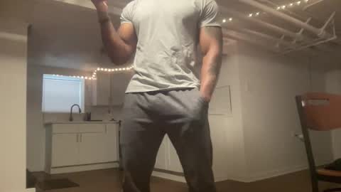 Snapshot of marineguyk19 chatting on 13, 12, 2025 Z online show from 13, 12, 2025