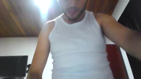 Snapshot of mario98e chatting on 25, 5, 2026 mario98e online show from 25, 5, 2026