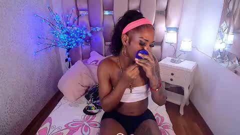 Snapshot of mariposahorny chatting on 15, 11, 2025 Nathaly online show from 15, 11, 2025