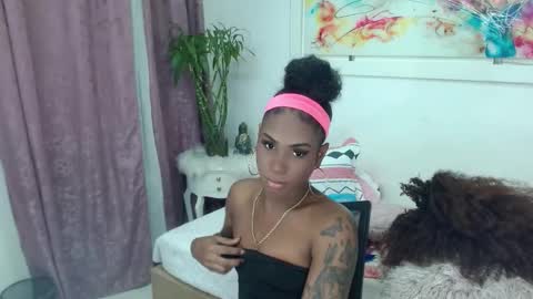 Snapshot of mariposahorny chatting on 25, 11, 2025 Nathaly online show from 25, 11, 2025