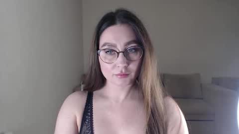 Marisha Arimova online show from 17, 10, 2025