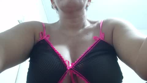 mariska_69 online show from 18, 9, 2025