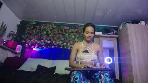 Maritza Ferrer -Samara Beltran online show from 22, 1, 2025