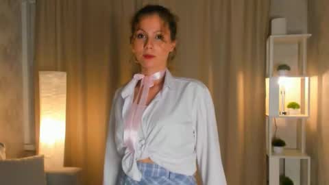Molly online show from 12, 10, 2025