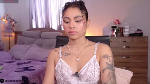    online show from 21, 10, 2025