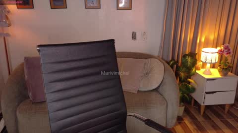 marivimichel_s online show from 8, 4, 2026