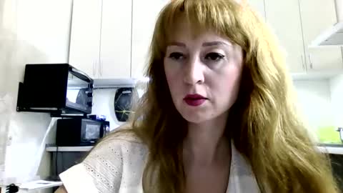 mariza_love359092 online show from 25, 3, 2026