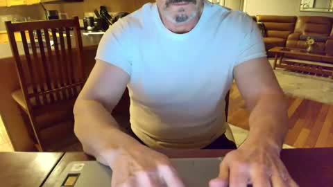 Snapshot of mark48130 chatting on 2, 3, 2025 Mark online show from 2, 3, 2025