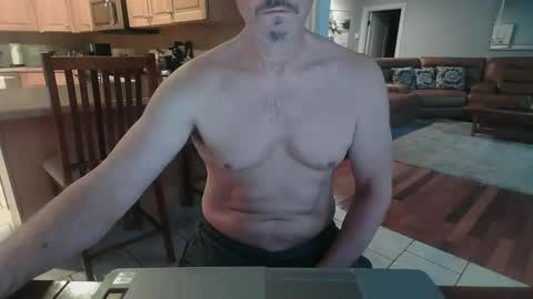 Snapshot of mark48130 chatting on 20, 11, 2025 Mark online show from 20, 11, 2025