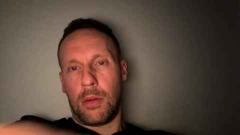 Snapshot of mark__39 chatting on 20, 11, 2025 Mark online show from 20, 11, 2025