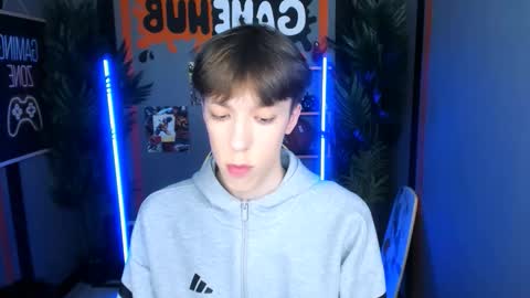 Snapshot of mark_branston chatting on 8, 11, 2025 Mark online show from 8, 11, 2025